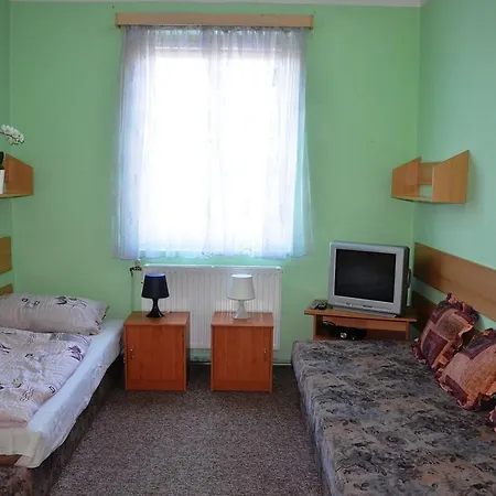 U Vanacu 게스트하우스 Zvíkovské Podhradí